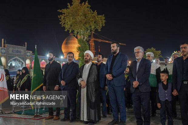 آئین لاله گردانی در حرم شاهچراغ (ع)