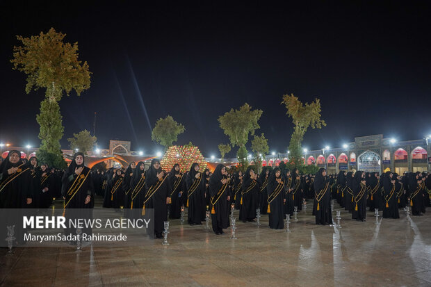 آئین لاله گردانی در حرم شاهچراغ (ع)