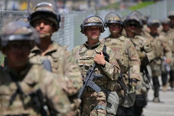 US adm. planning for weeks to send National Guard to Chicago