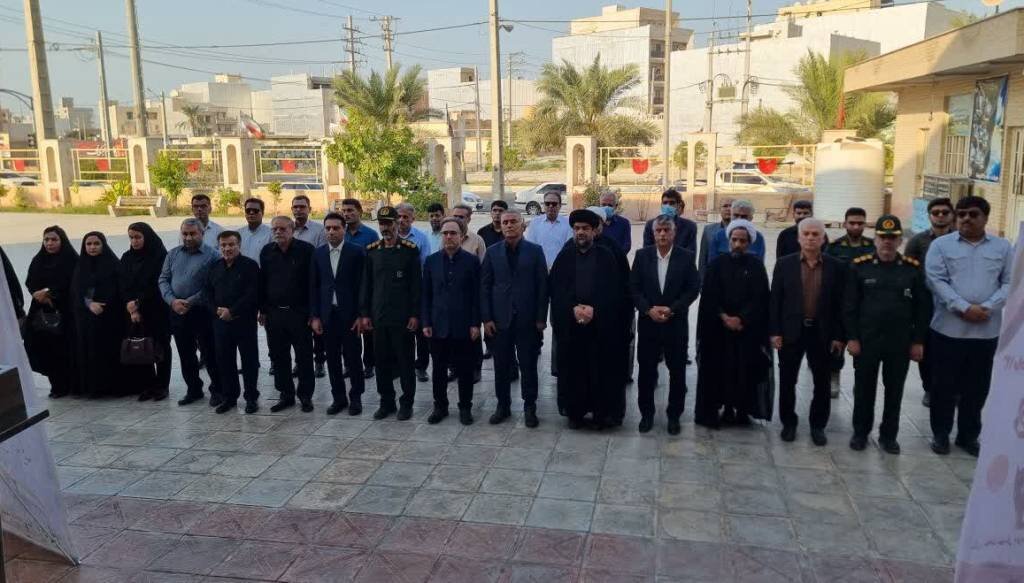 مراسم تجدید میثاق با شهدا در گناوه برگزار شد