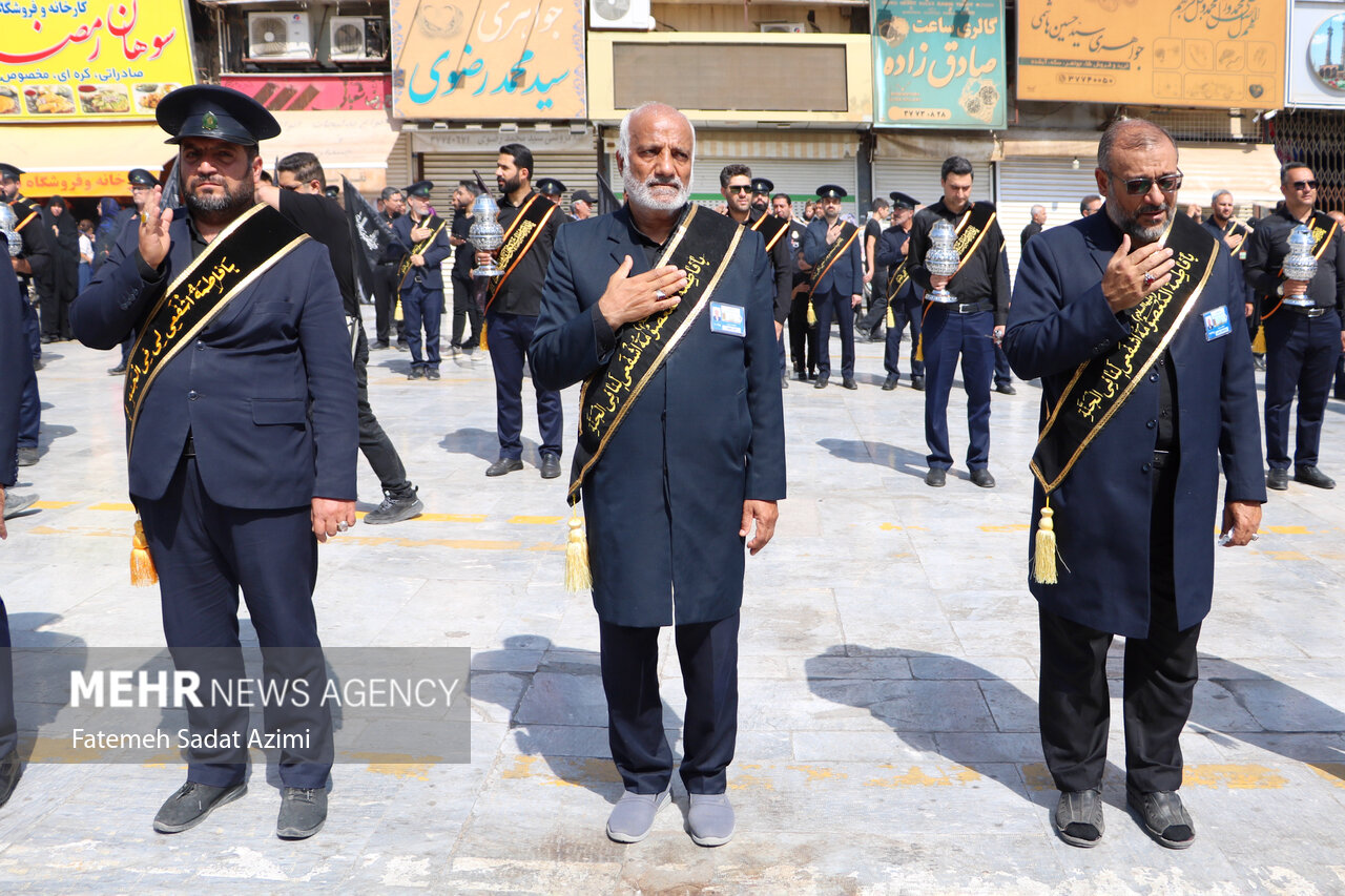 شهر،زائران،مشهد،خادمان،اتومبيلراني،جهانگردي،رانندگي،كانون
