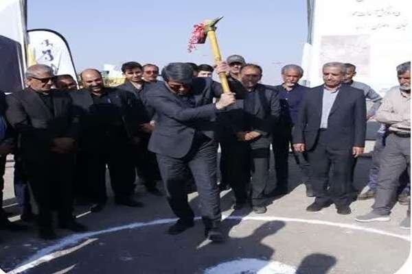 کلنگ‌زنی پروژه بهسازی و دو بانده کردن محور رفسنجان – داوران – زرند
