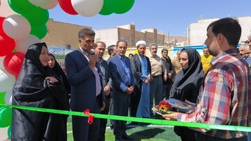 چمن مصنوعی دبستان شهید غریبی شاهرود افتتاح شد