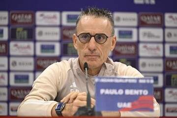 سرمربی سابق امارات در نزدیکی نیمکت تیم ملی فوتبال ازبکستان