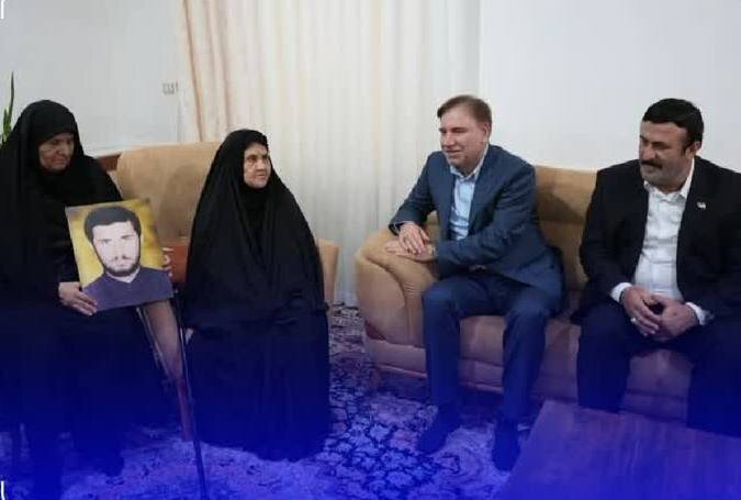ارتقای سطح کیفی خدماترسانی به خانواده شهدا و ایثارگران در استان بوشهر