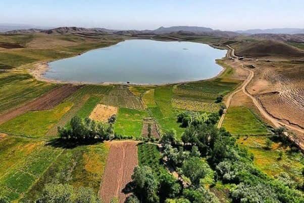 خشکی دریاچه پری( خندقلو )حیات وحش زنجان را تهدید میکند