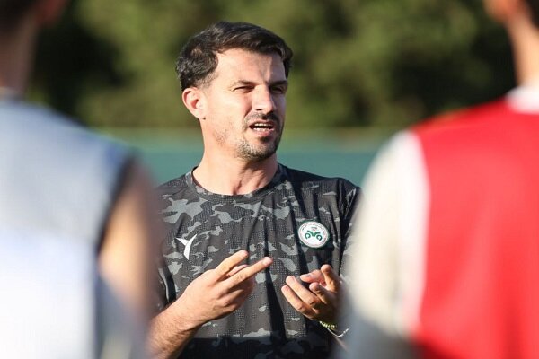 حدادی فر: کارمان مقابل استقلال تقویت شده سخت است/ به آینده امیدوارم