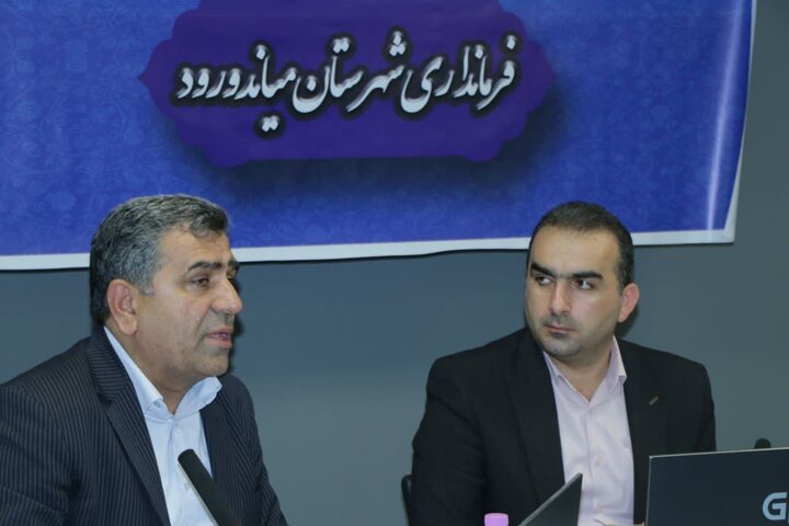 دولتمردان پای کار مردم ایستاده‌اند