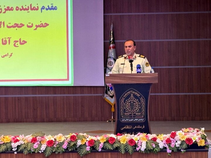 مراسم تکریم و معارفه فرمانده انتظامی کردستان در سنندج برگزار شد