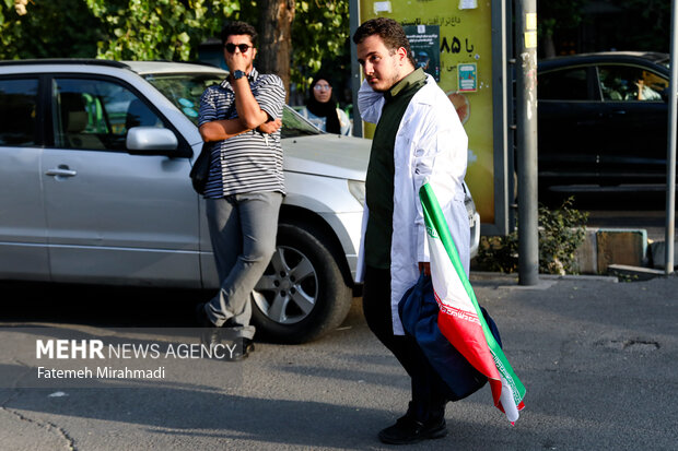 تجمع اعتراضی کادر درمان دانشگاه تهران در محکوم کردن جنایات اسرائیل 11