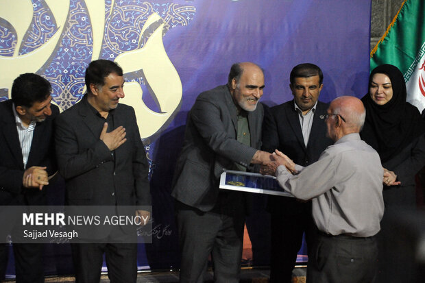 همایش فرهنگی و هنری روز همدان