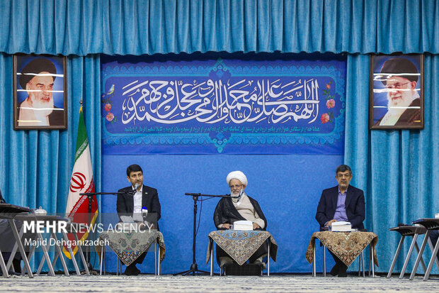 سفر وزیر ارتباطات به یزد