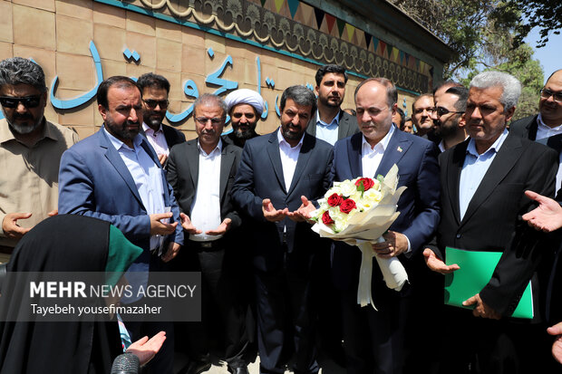 سفر وزیرجهاد کشاورزی‌ به همدان