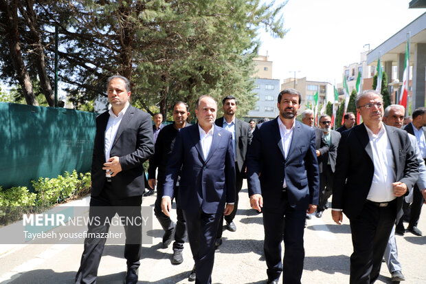 سفر وزیرجهاد کشاورزی‌ به همدان
