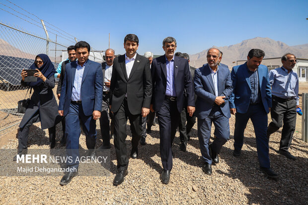 سفر وزیر ارتباطات به یزد