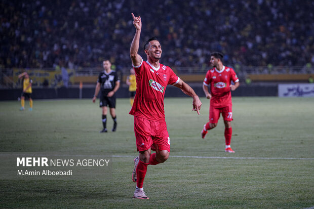 لیگ برتر فوتبال ؛ سپاهان و پرسپولیس