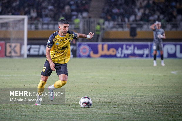 لیگ برتر فوتبال ؛ سپاهان و پرسپولیس