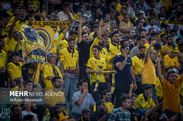 لیگ برتر فوتبال ؛ سپاهان و پرسپولیس