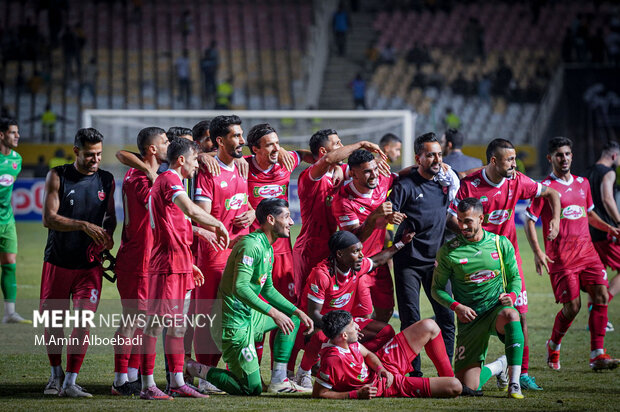 لیگ برتر فوتبال ؛ سپاهان و پرسپولیس