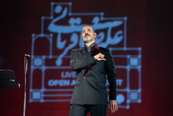 «ایرانم» تمام شد؛ علیرضا قربانی در آخرین شب کنسرت چه گفت؟