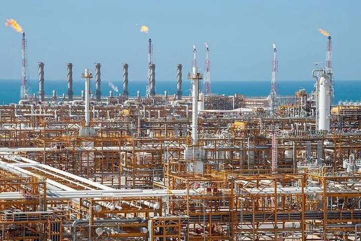 27 سال تولید مستمر و پایدار؛ مجتمع گاز پارس جنوبی از مهر 1377 تا 1404