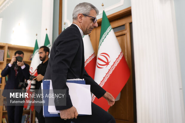 نشست خبری سخنگوی وزارت امور خارجه نشست خبری سخنگوی وزارت امور خارجه