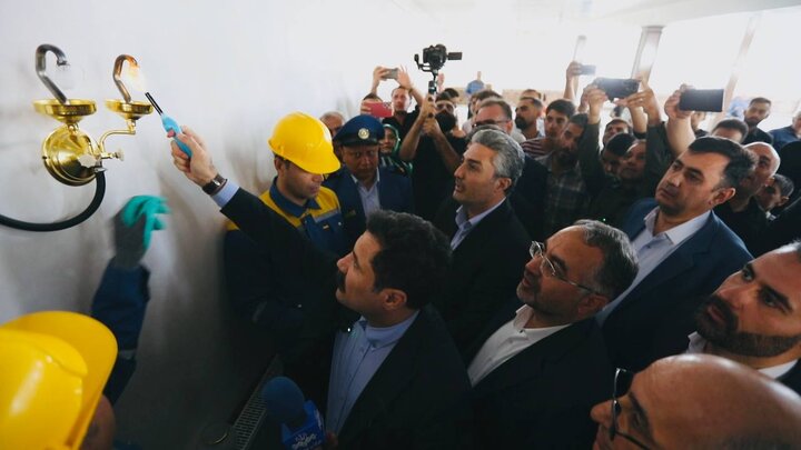 گازرسانی به 20 روستای ارومیه با حضور معاون رئیس‌جمهور آغاز شد