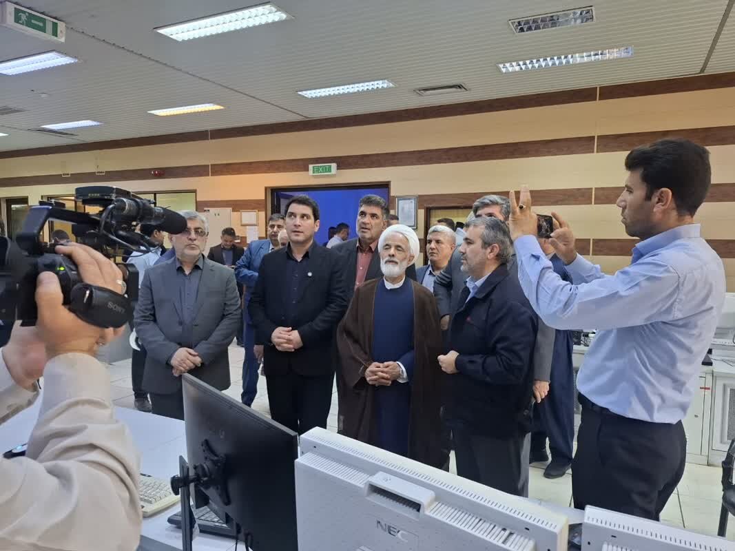 بازدید معاون حقوقی رئیس‌جمهور از نیروگاه سیکل ترکیبی سنندج