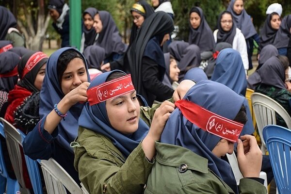 تربیت نسل مقاومت از مادران آغاز میشود