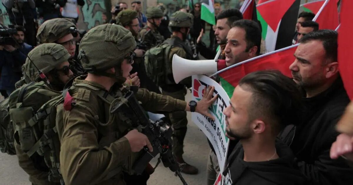 Israeli forces attack Palestinian rally in al-Bireh