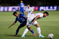 تساوی کِسِل کننده استقلال و ذوب آهن در نیمه اول