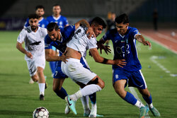 ذوب آهن - استقلال؛ ساپینتو در وضعیت خطرناک/ شرایط پیچیده آبی‌های تهران