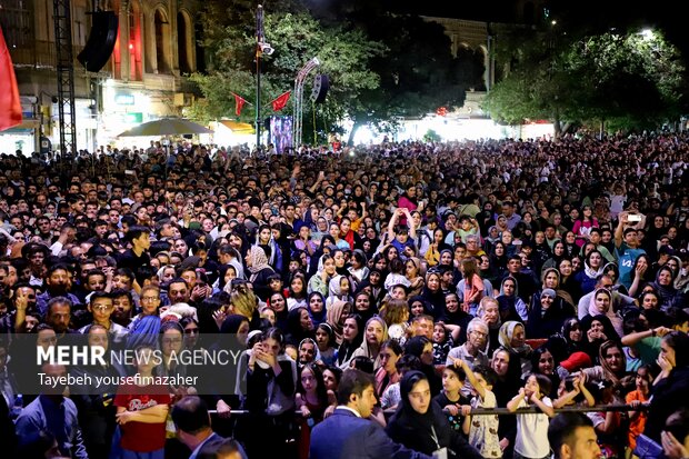 کنسرت علی لهراسبی در جشن بزرگ همدان