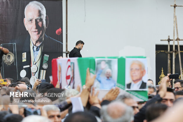 مراسم تشییع پیکر جهان پهلوان امامعلی حبیبی در بابل