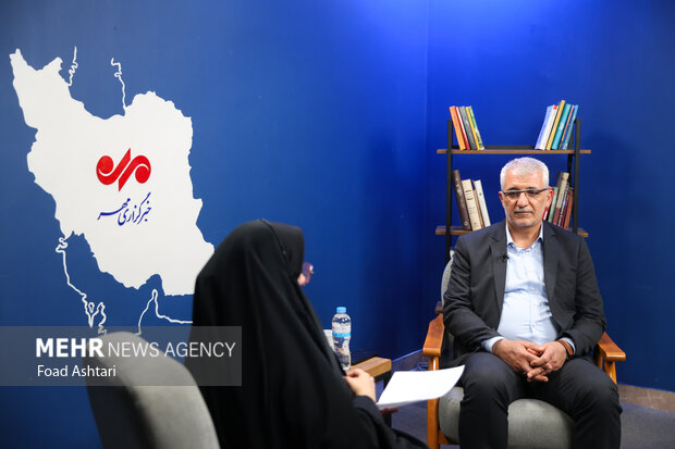 کمبود دارو؛ نتیجه تحریم یا سیاستگذاریهای بیمار؟ کمبود دارو؛ نتیجه تحریم یا سیاستگذاریهای بیمار؟