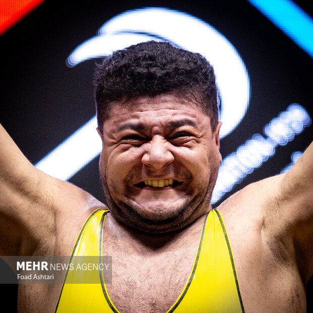 وزنه برداری 19