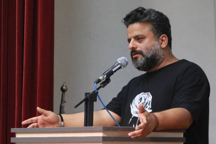 از «گنادل» تا دغدغههای اجتماعی و آئینی گروه «کلاغها» از «گنادل» تا دغدغههای اجتماعی و آئینی گروه «کلاغها»