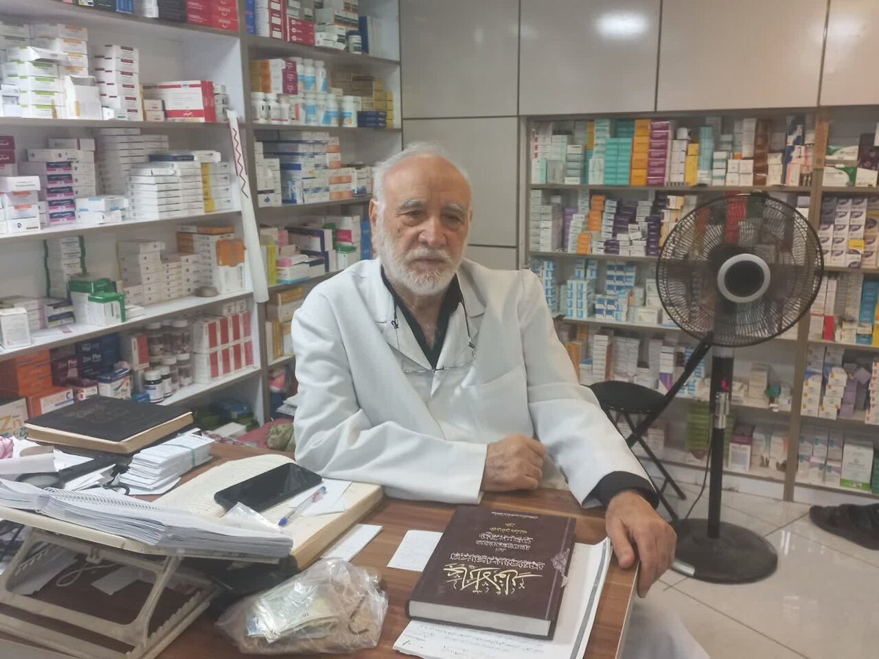 اصرار بر داروی خارجی؛ چالشی فرهنگی پیش روی نظام سلامت