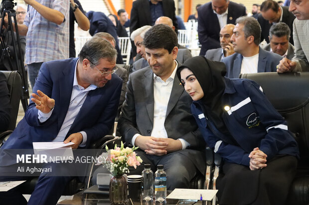 افتتاح پروژه پلی‌آلومینیوم کلراید با حضور وزیر ارتباطات