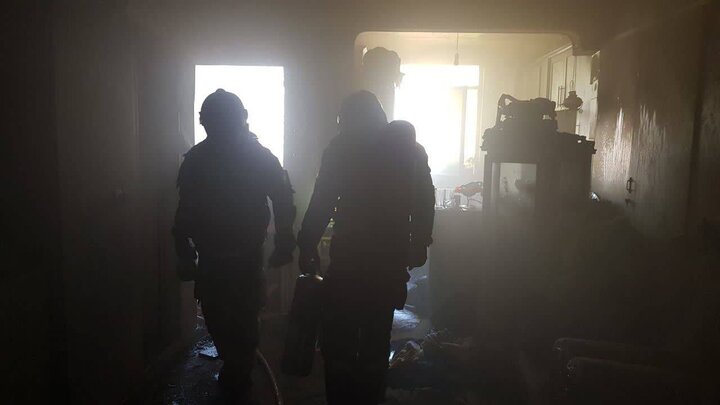 انفجار ادکلن در یک فروشگاه عطر در اسلامشهر؛یک نفر مصدوم شد