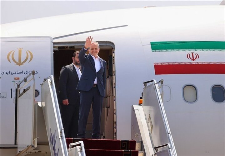 بزشكيان يغادر طهران متوجهاً إلى تيانجين