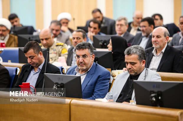 حضور وزیر علوم درجلسه شورای اداری استان اصفهان