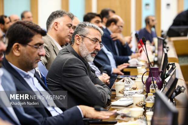 حضور وزیر علوم درجلسه شورای اداری استان اصفهان