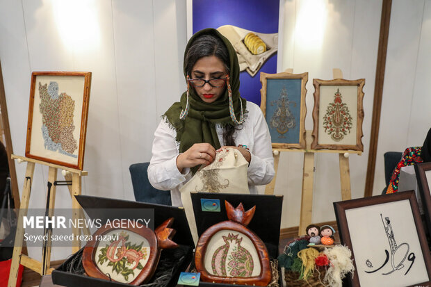 کارگاه هنرهای تجسمی «ایران من»