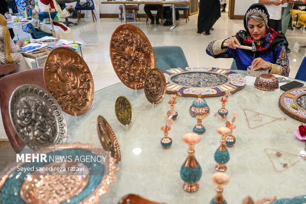 کارگاه هنرهای تجسمی «ایران من»