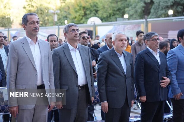 جشن ثبت جهانی دره خرم‌آباد در محوطه باغ گلستان قلعه فلک‌الافلاک