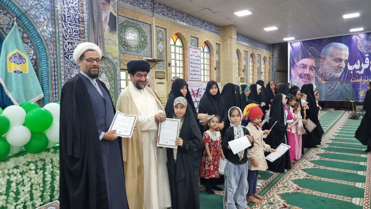 انس با قرآن سلامت روحی و معنوی برای فرزندان فراهم میکند