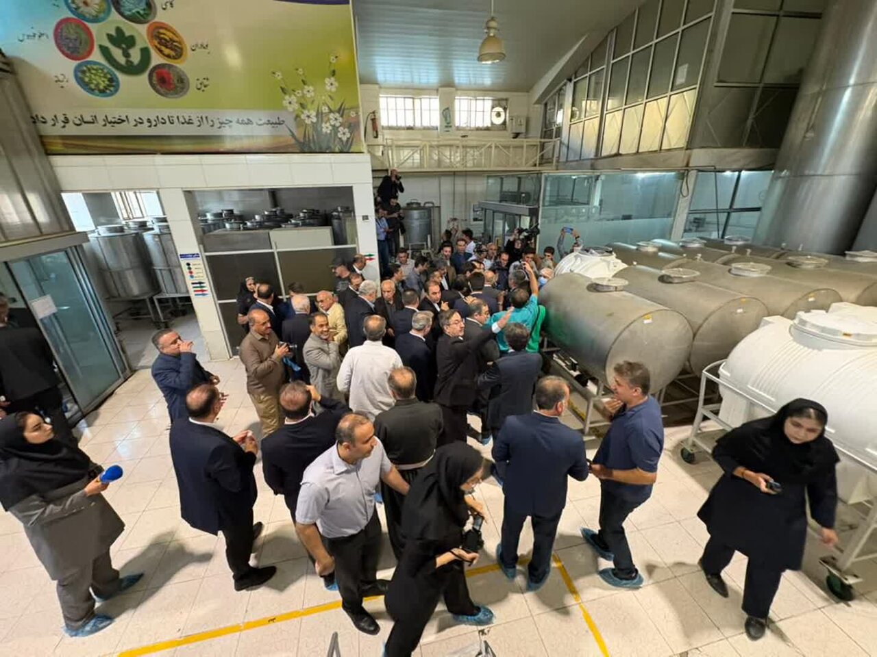 بازدید وزیر کار از تعاونی شفا کردستان؛تولید۱۵۰محصول گیاهی و طب سنتی