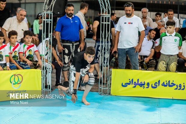 اولین دوره مسابقات خیابانی ورزش‌های زورخانه ای و پهلوانی در تبریز
