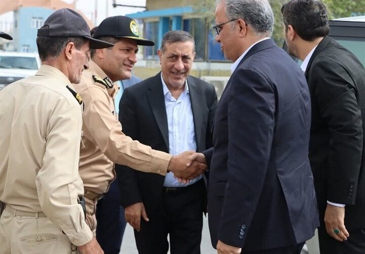 بازدید معاون اجرایی رئیس جمهور از منطقه سوم نداجا در کنارک